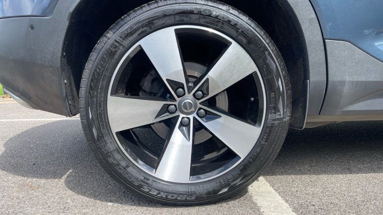 Volvo Xc40 1.5 T3 Inscription 5dr Petrol Estate